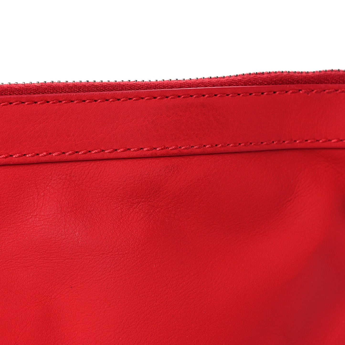 Smooth Calfskin Classic Silver Hardware Medium Clip Rouge Grenade