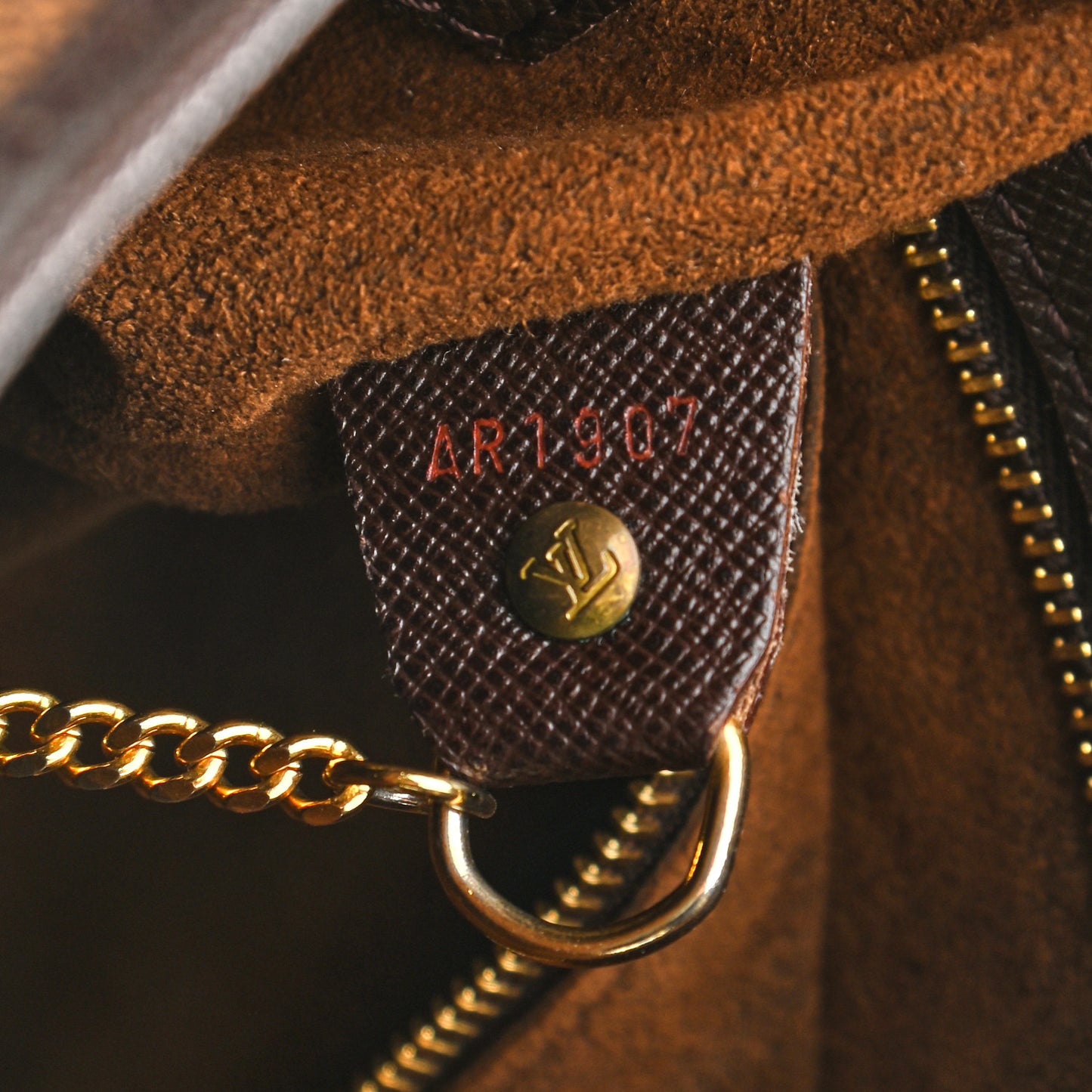 Damier Ebene Marais Bucket 23