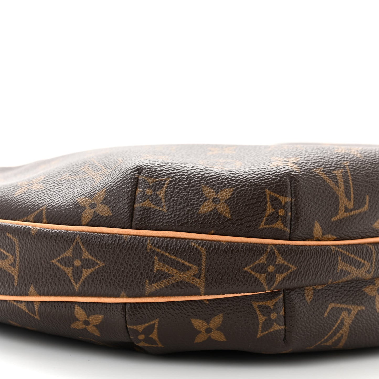 Monogram Croissant MM