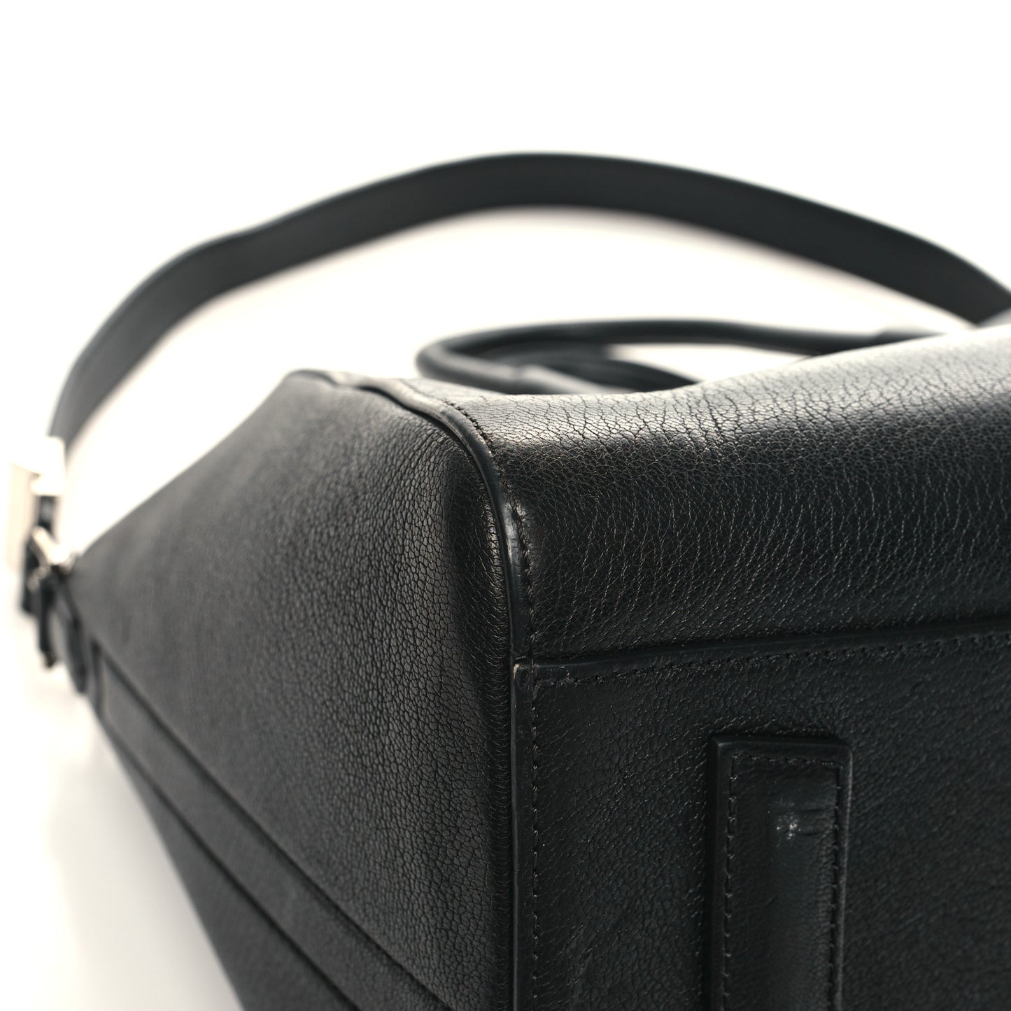Sugar Goatskin Medium Antigona Black