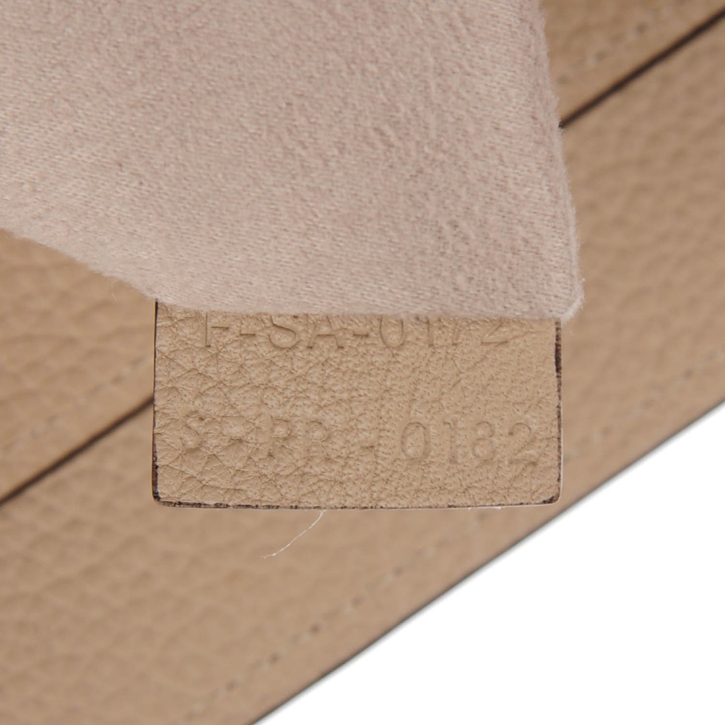 Drummed Calfskin Shoulder Luggage Dune