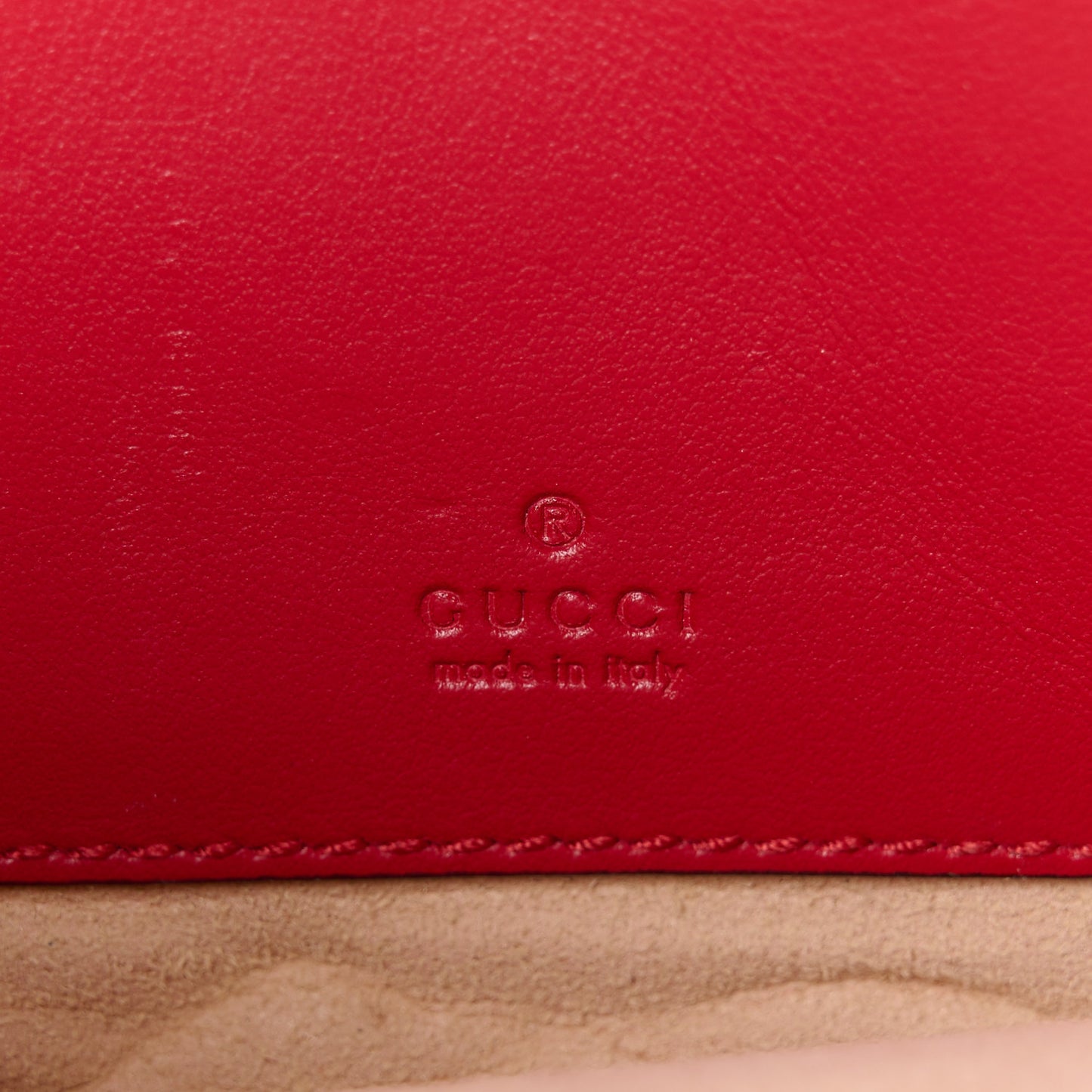 Calfskin Matelasse Mini GG Marmont Chain Crossbody Bag Hibiscus Red