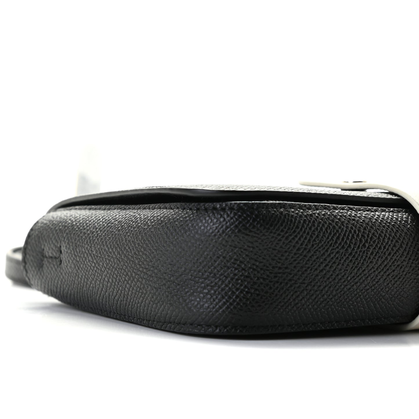 Grained Calfskin Strap Clutch Black