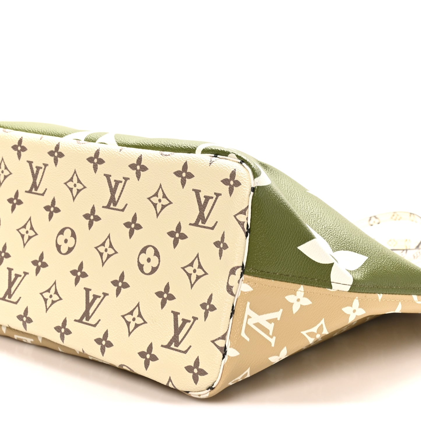 Monogram Giant Neverfull MM Kaki