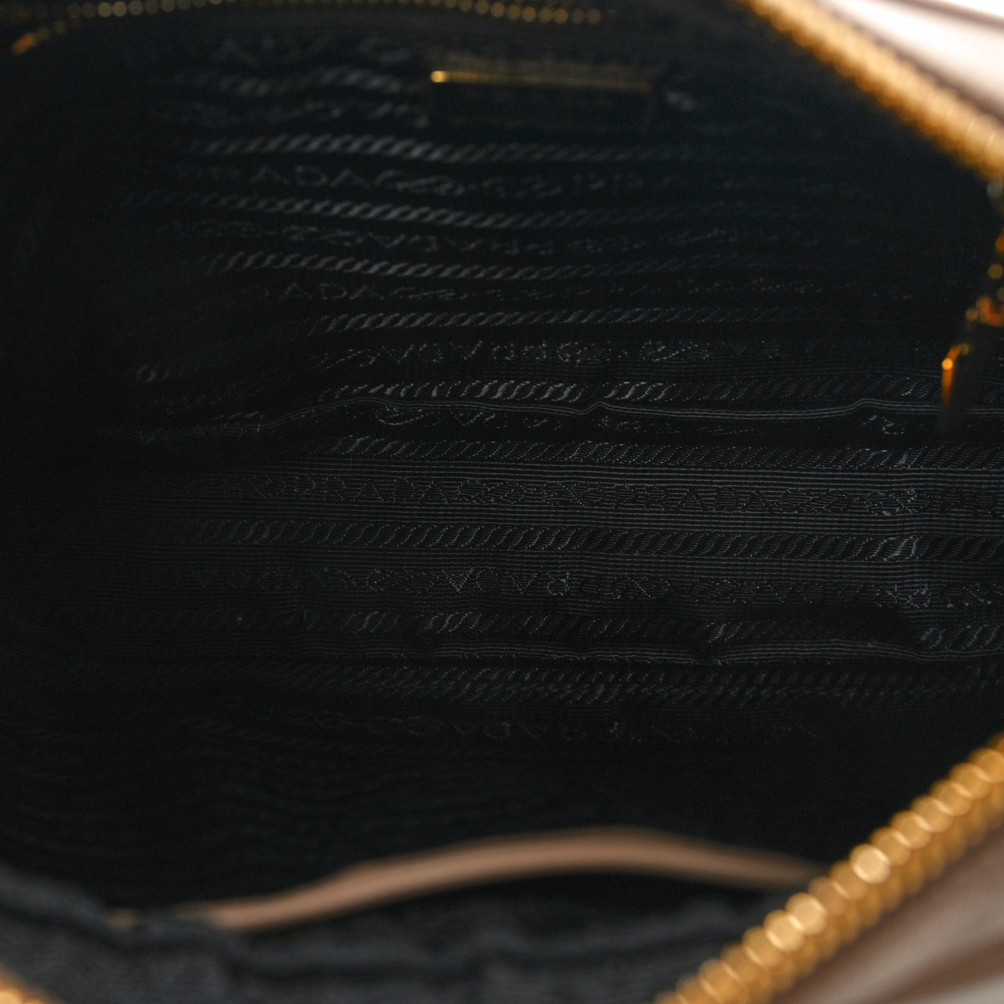 Vitello Phenix Camera Bag Cammeo