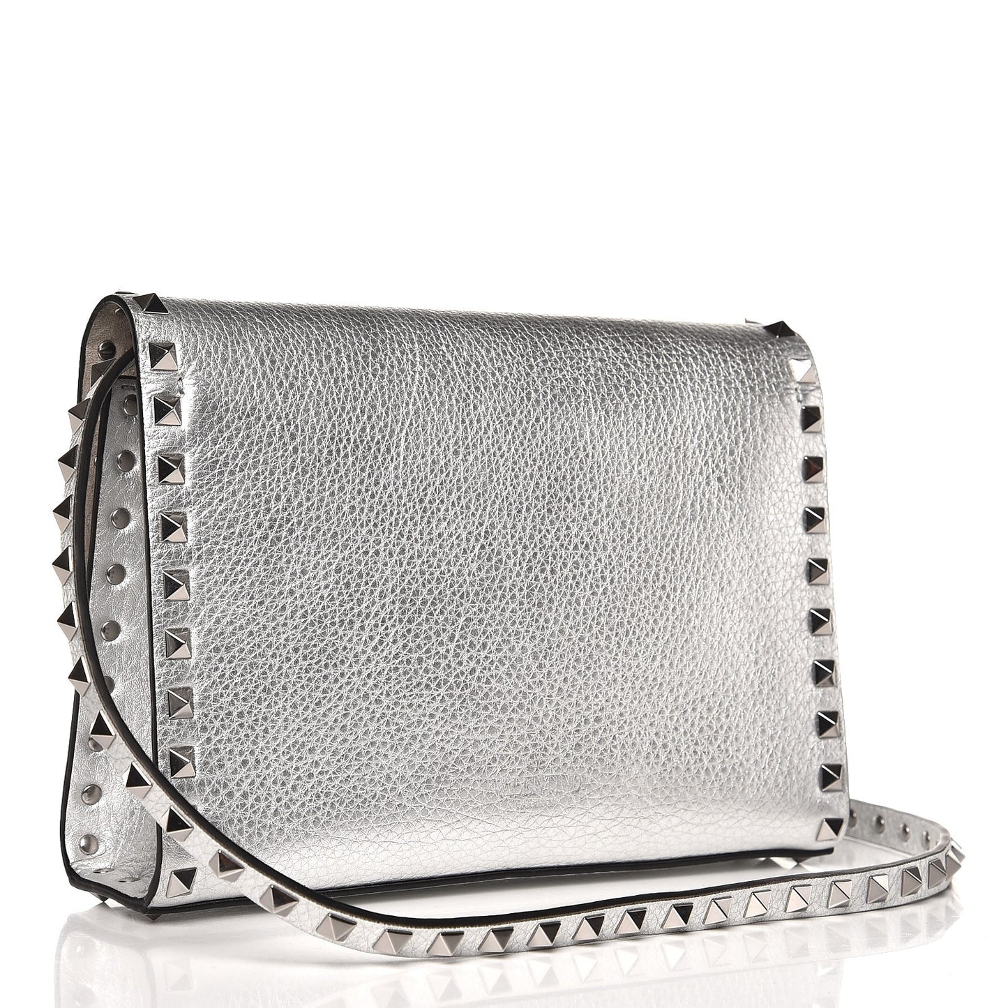 Metallic Pebbled Calfskin Medium Rockstud Flip Lock Crossbody Bag Silver