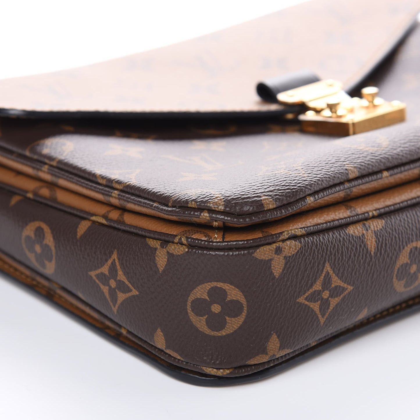Reverse Monogram Pochette Metis