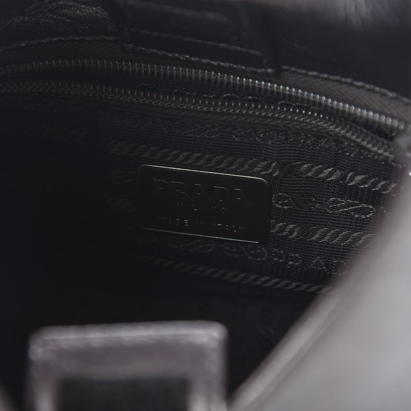 Metallic Nappa Mordore Tote Fumo