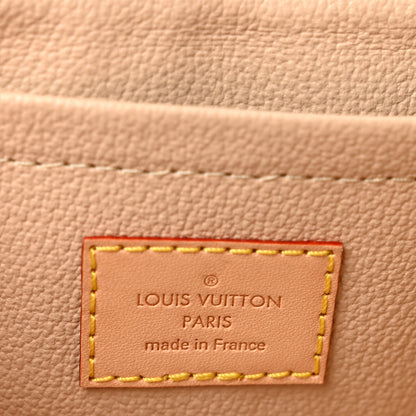 Louis Vuitton Monogram Toiletry Bag 6 of 8
