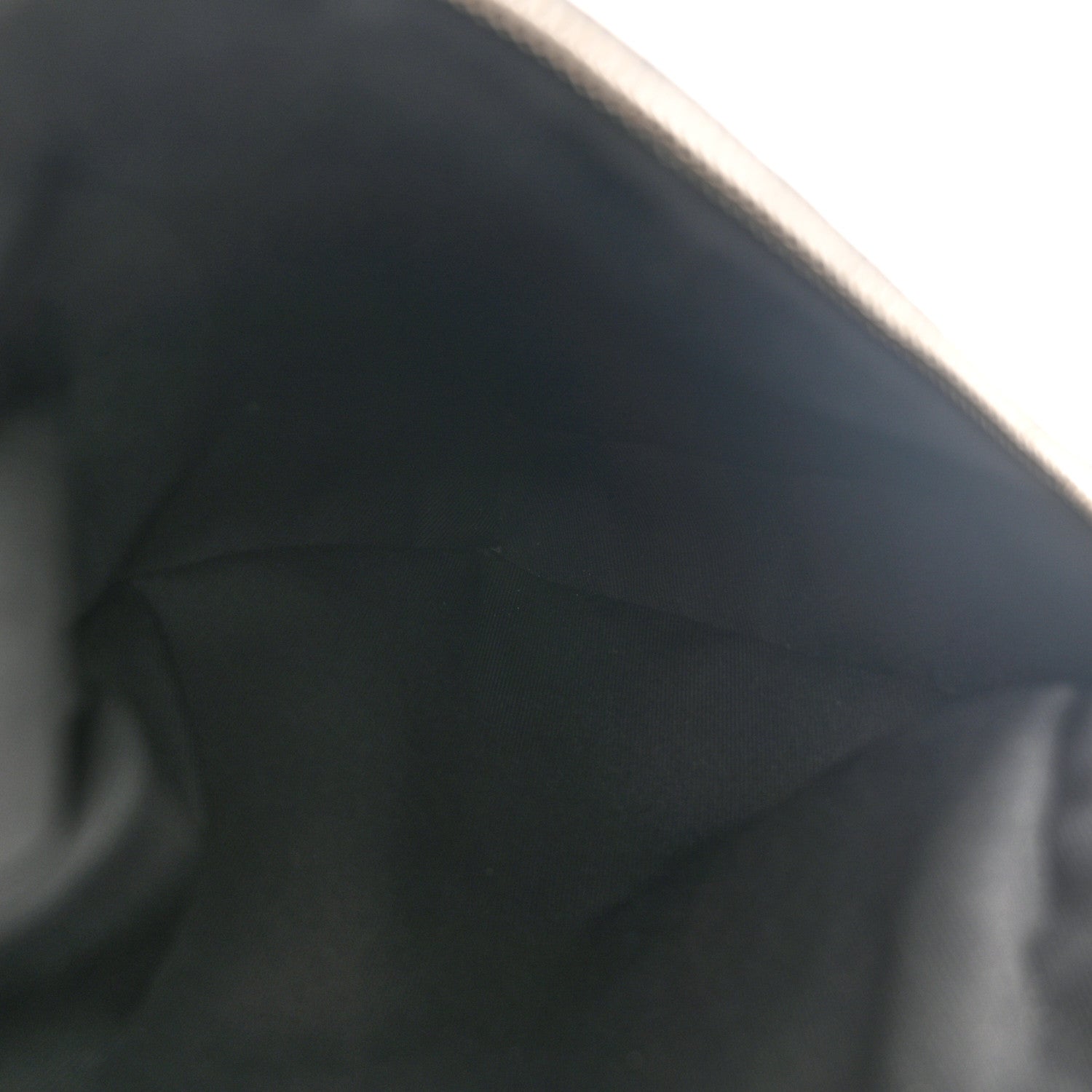 Louis Vuitton Taigarama Duo Slingbag Black 5 of 9