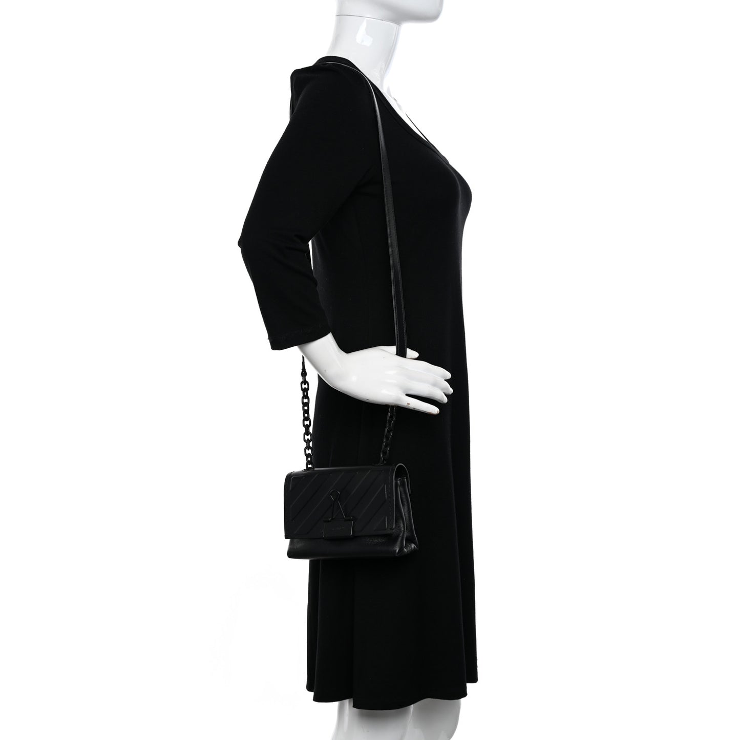 Calfskin Diag Small Binder Clip Crossbody Black