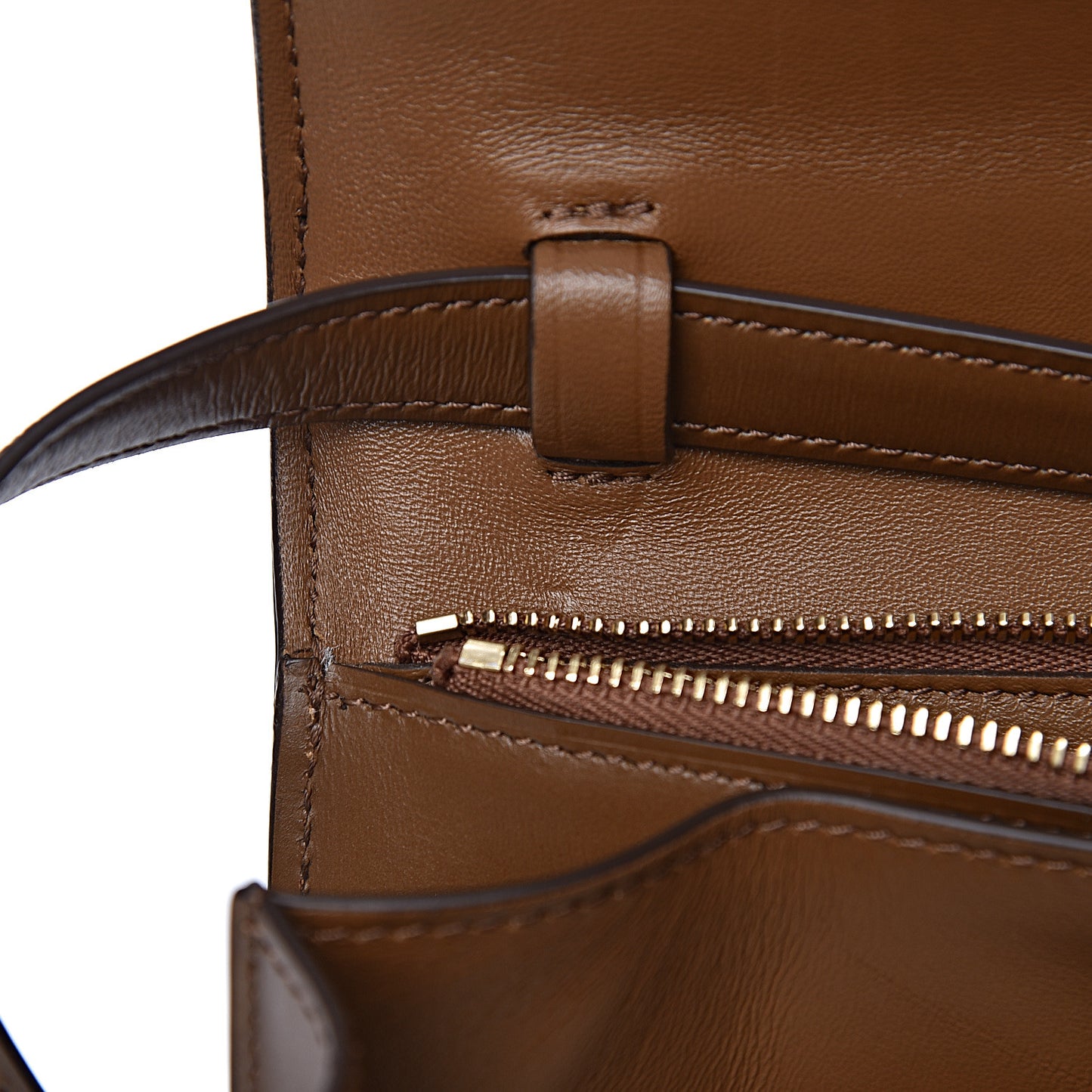 Box Calfskin Medium Classic Box Flap Bag Camel