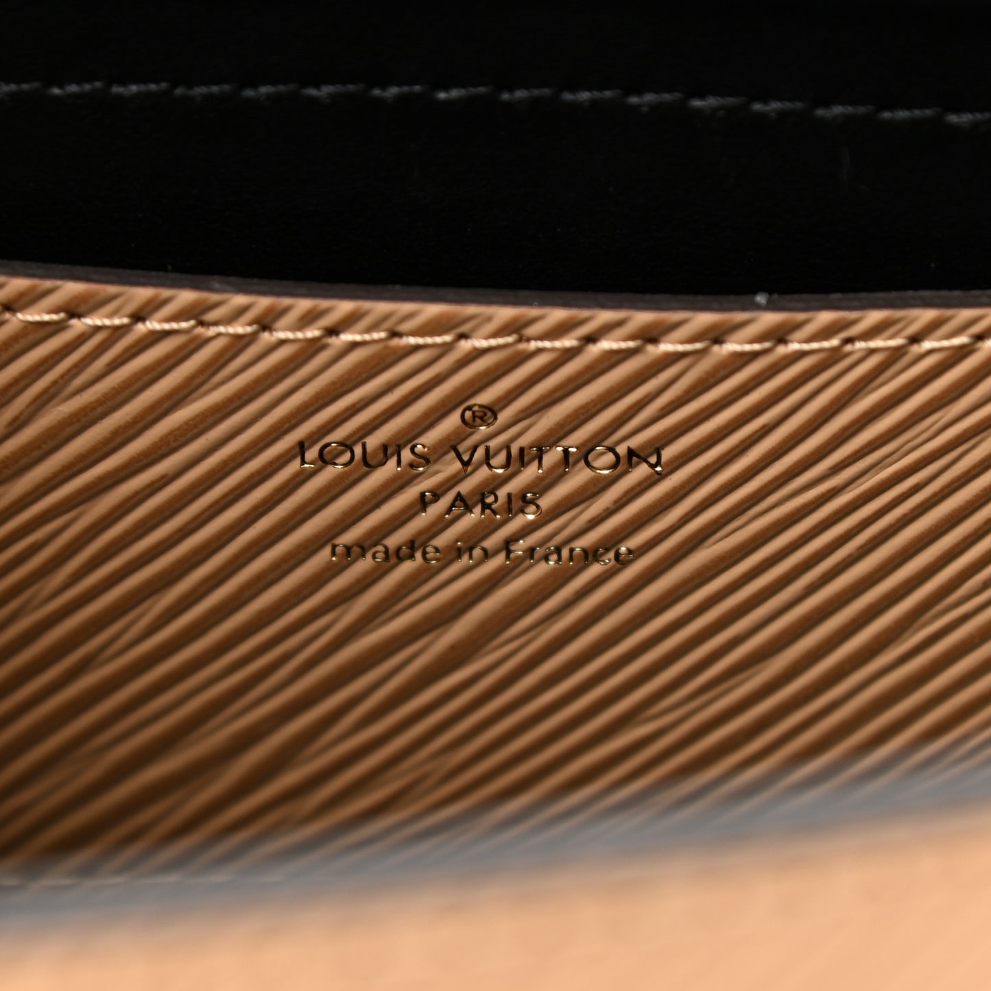 Epi Twist Shoulder Bag MM Camel
