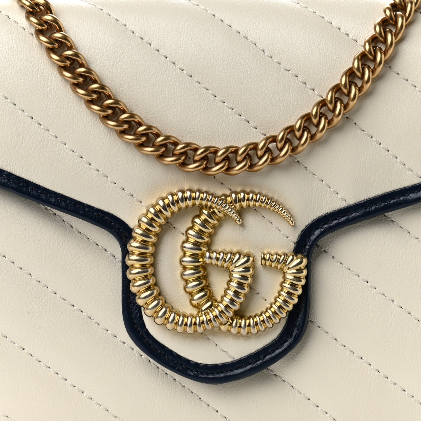 Vintage Effect Calfskin Matelasse Diagonal Torchon GG Marmont Chain Wallet Mystic White Blue Agata