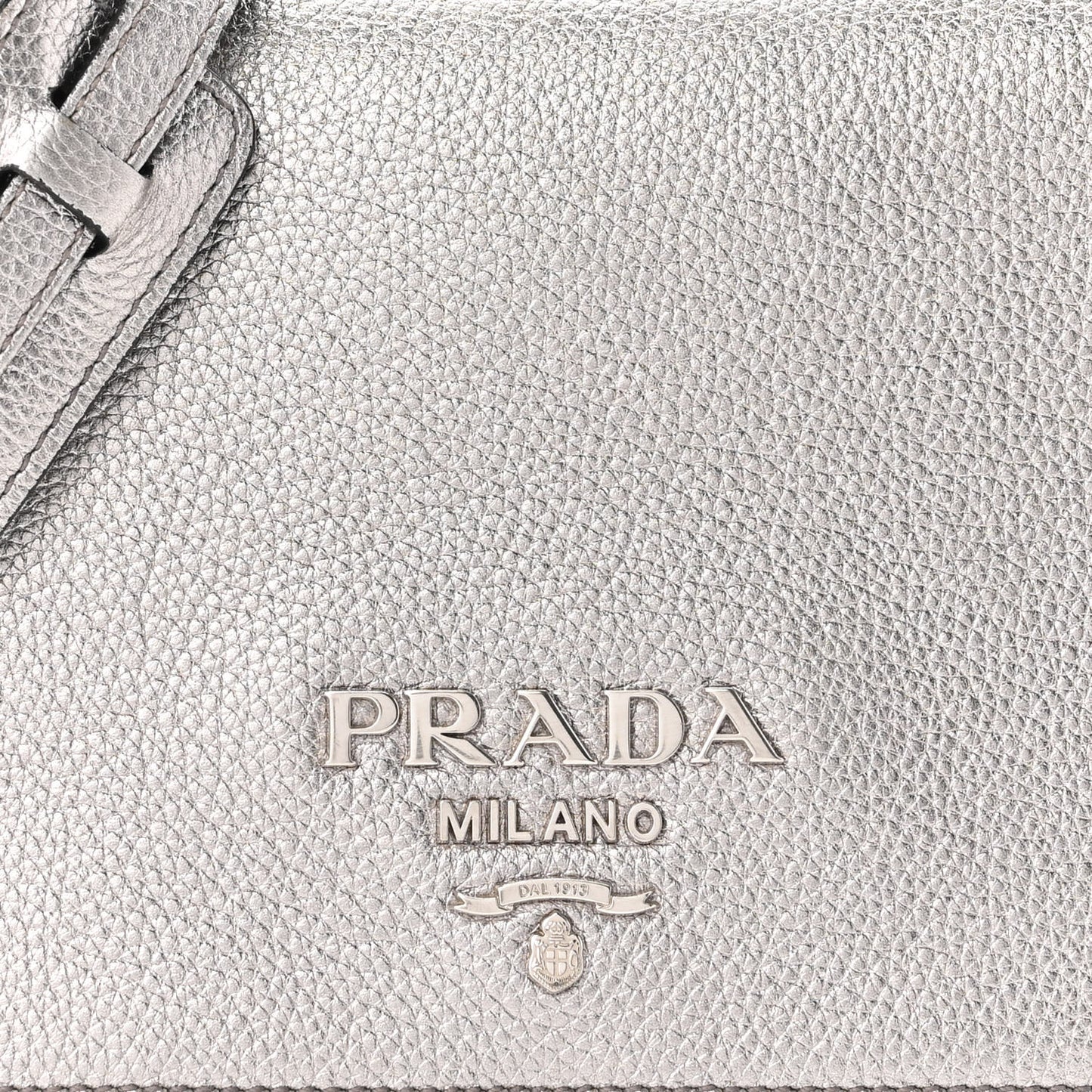 Metallic Vitello Daino Flap Crossbody Cromo