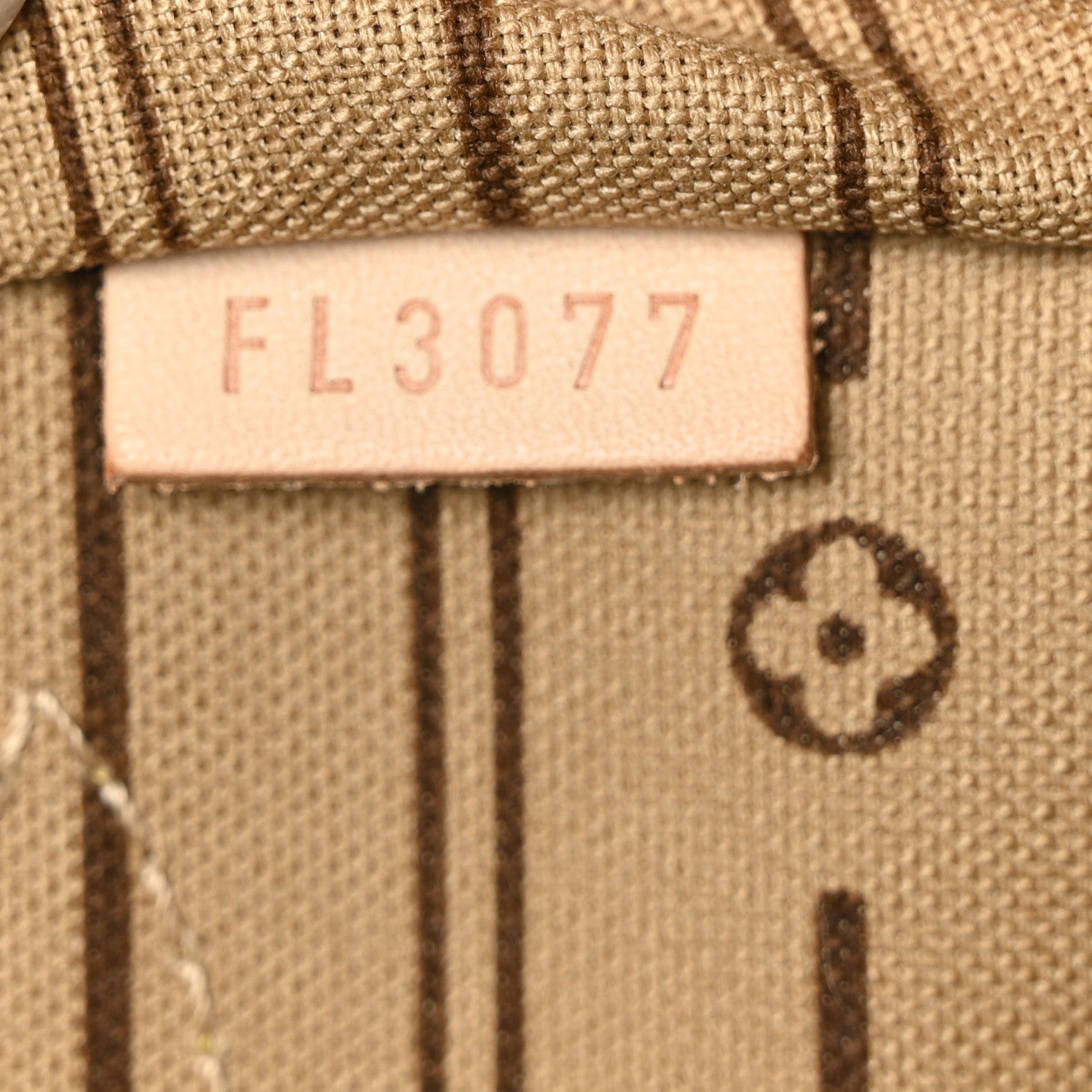 Louis Vuitton Monogram Neverfull GM 8 of 10