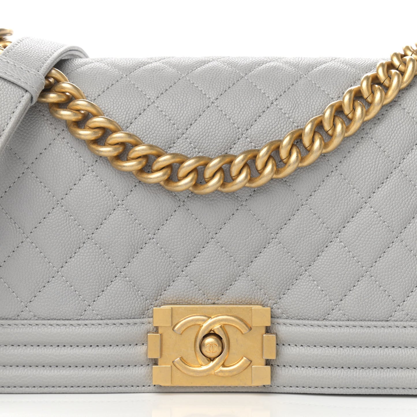 Caviar Quilted Medium Boy Flap Light Grey