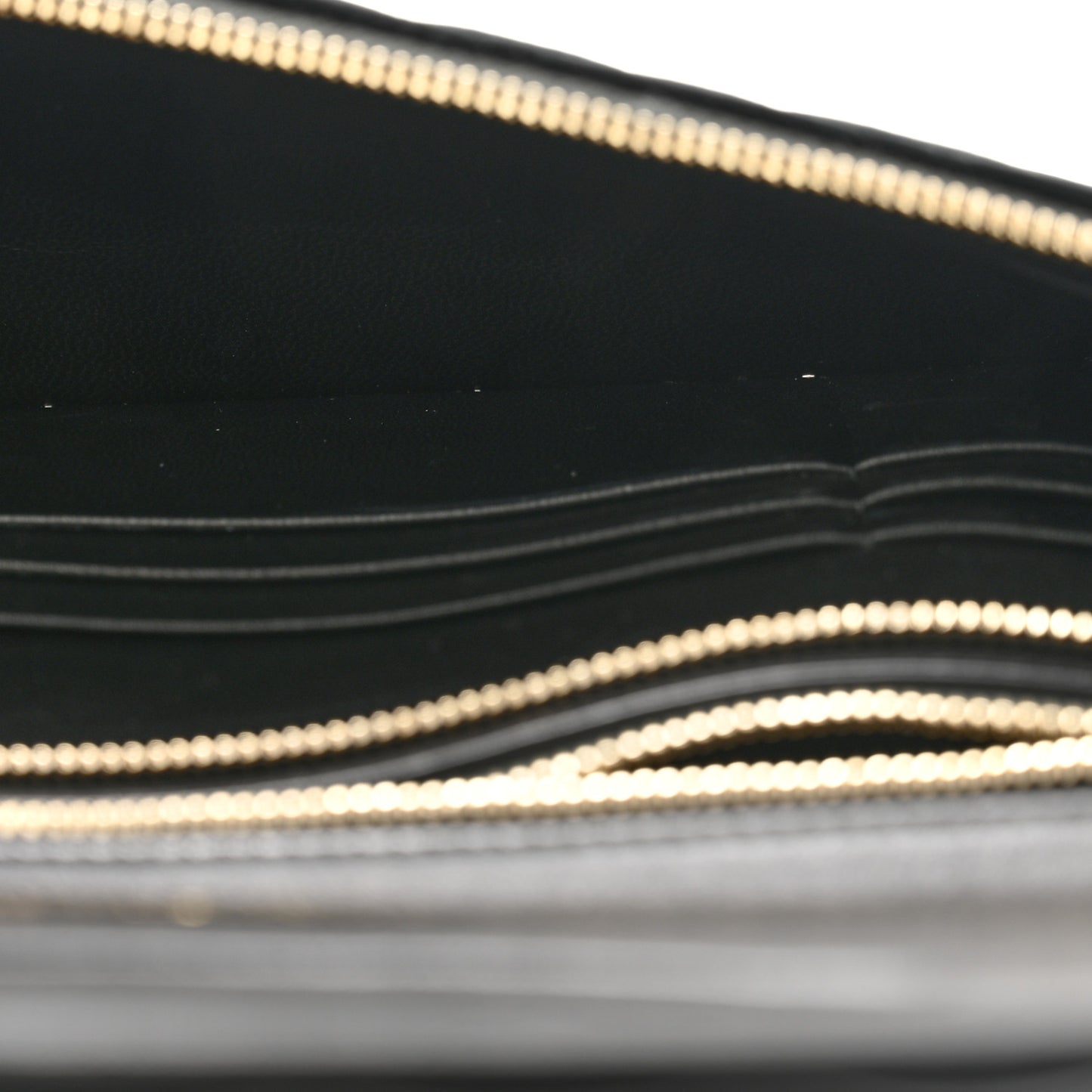 Velvet Lambskin 31 Pouch Black