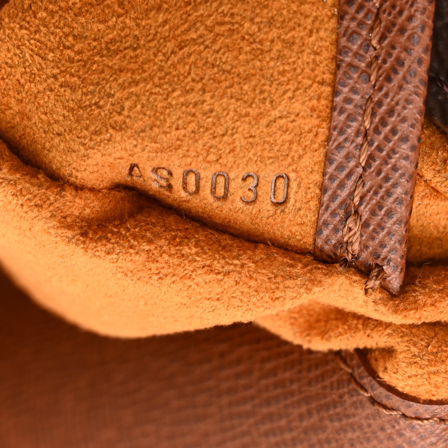 Louis Vuitton Monogram Musette Salsa 7 of 11