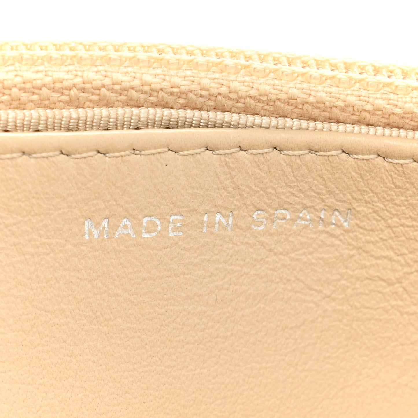 Caviar Quilted Wallet On Chain WOC Beige