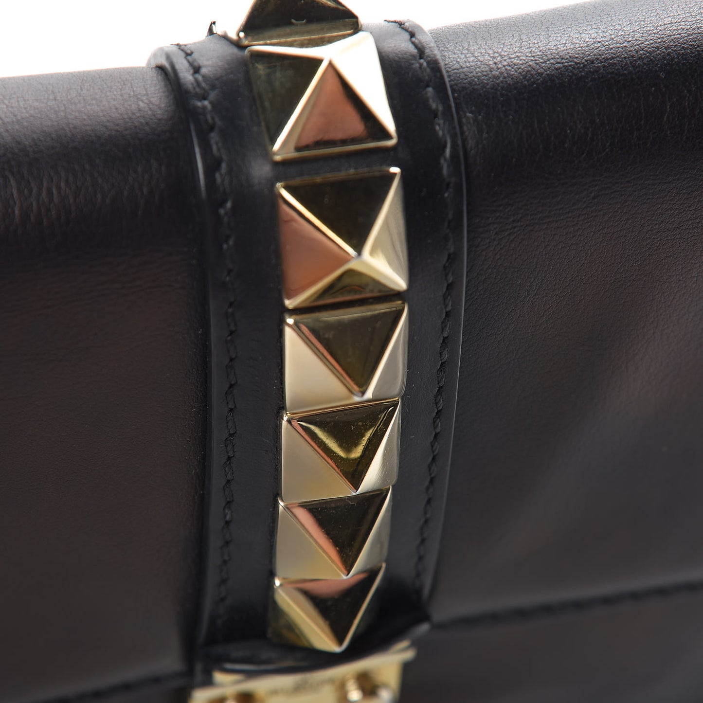 Vitello Medium Glam Lock Rockstud Flap Black