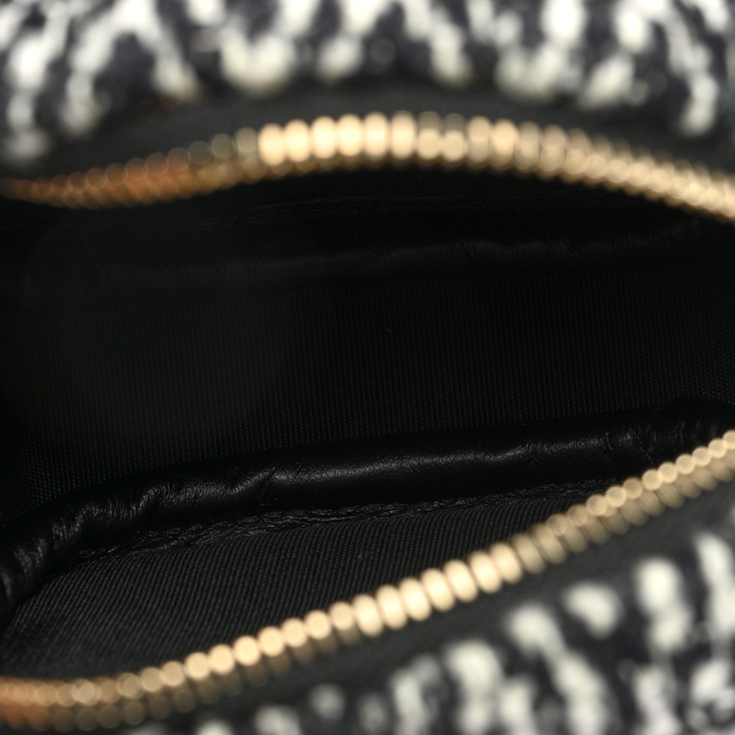 Wool Tweed Lambskin Quilted Round Clutch With Chain and Coin Purse Black White