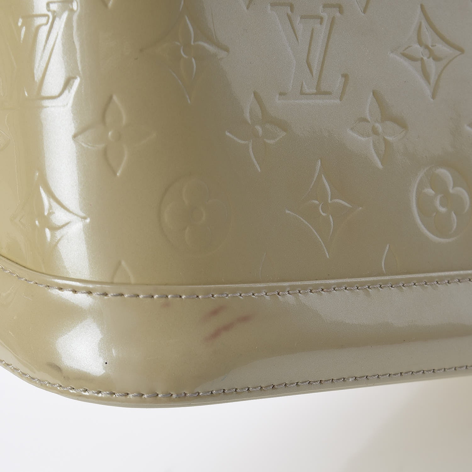 Louis Vuitton Vernis Alma PM Blanc Corail 15 of 16