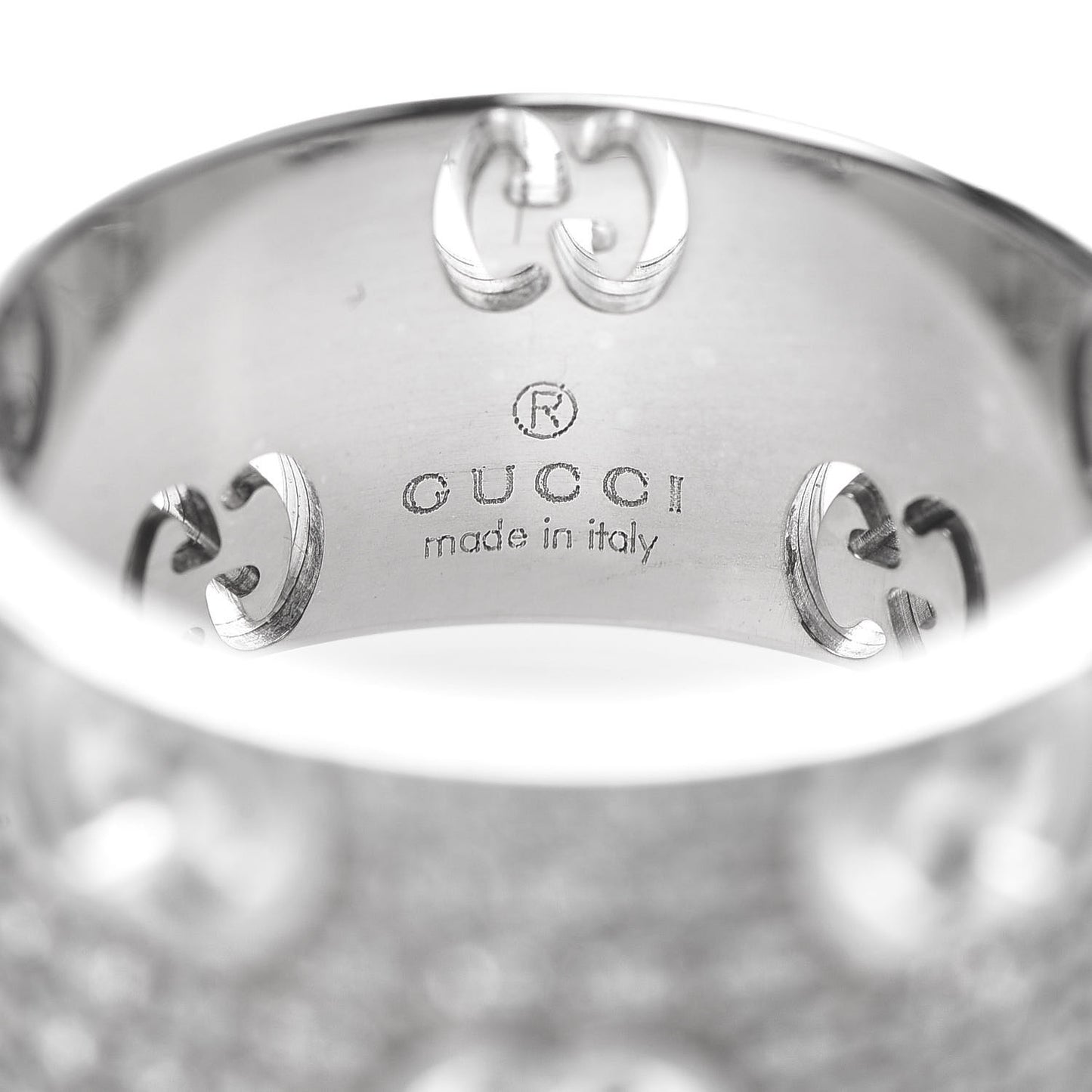 18K White Gold Diamond Wide Icon Stardust Band Ring 52 6