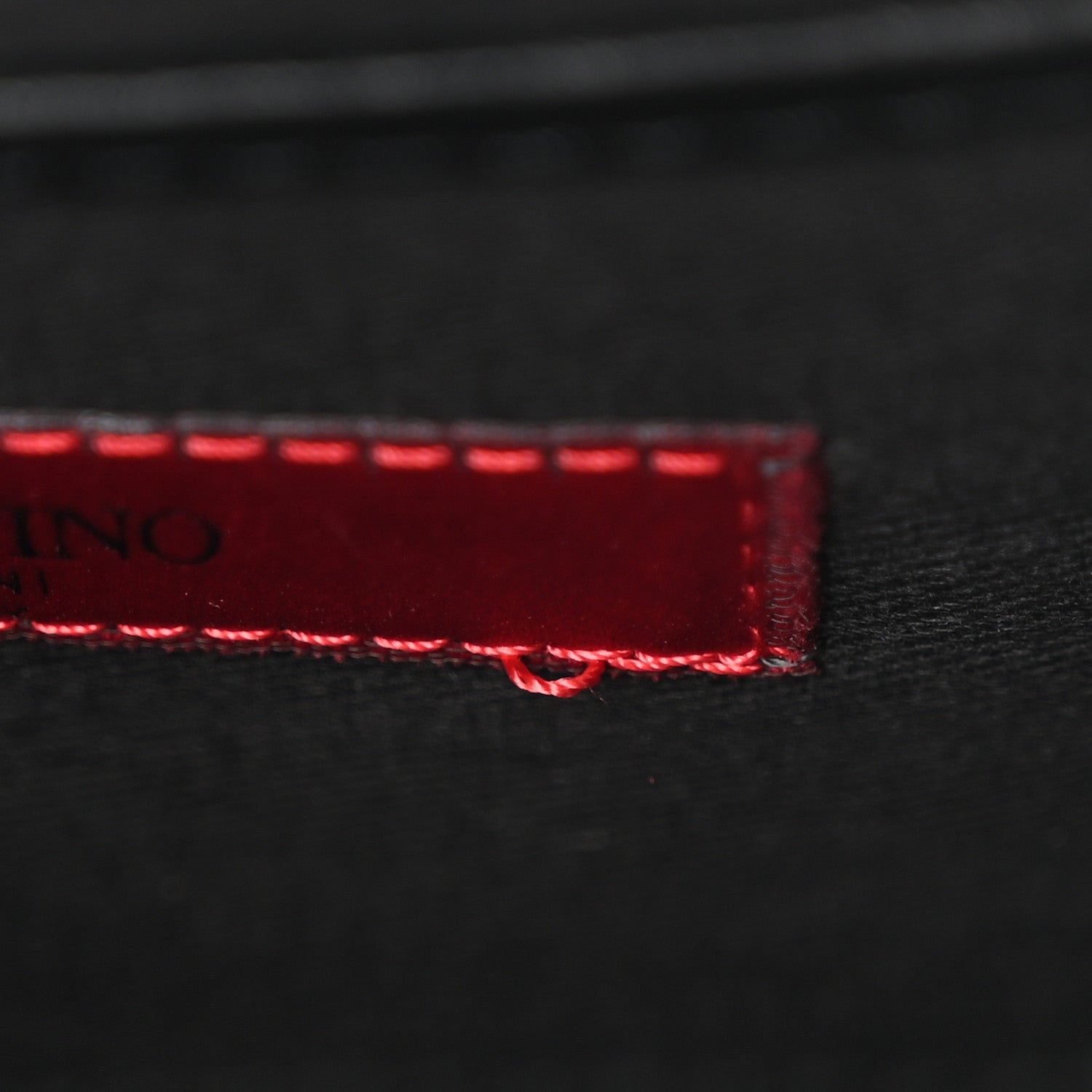 Valentino Garavani Nappa Va Va Voom Shoulder Bag Black 11 of 12