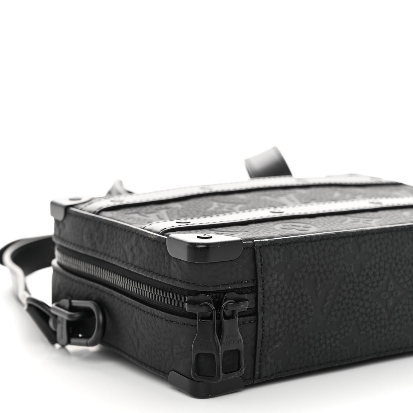 Taurillon Monogram Soft Trunk Black