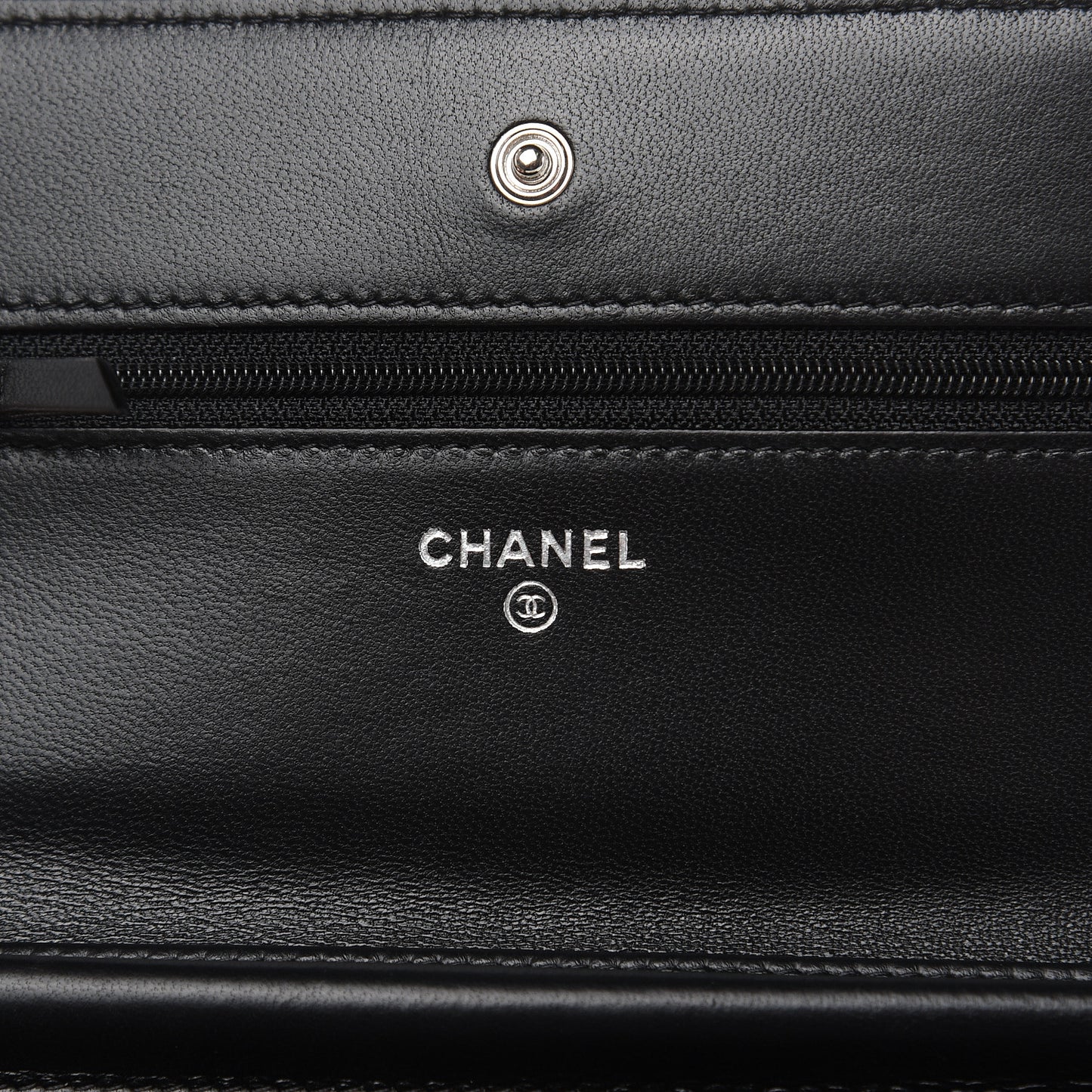 Lambskin Quilted Wallet On Chain WOC Black