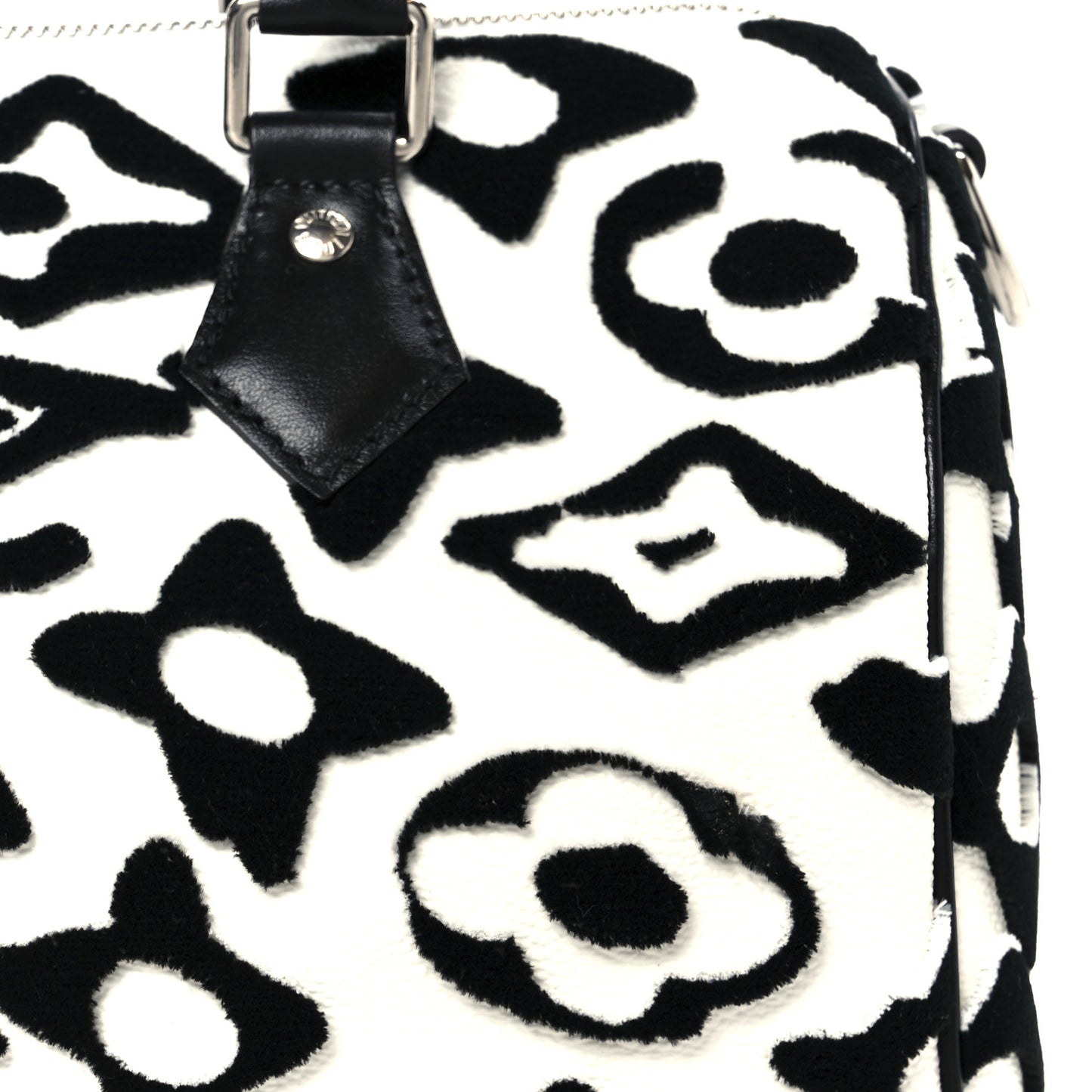 X UF Tufted Monogram Speedy Bandouliere 25 White Black