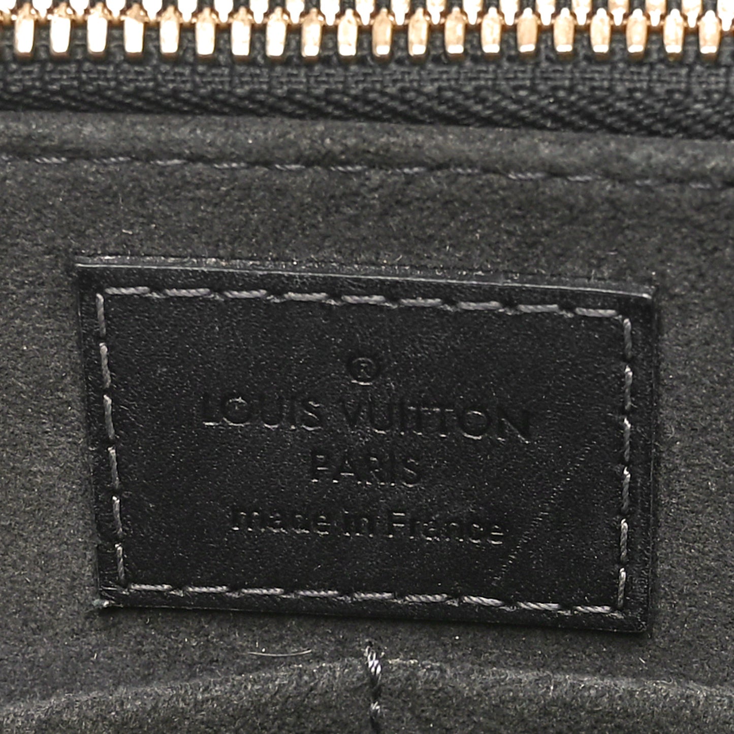 Monogram Cuir Plume Very Tote MM Black