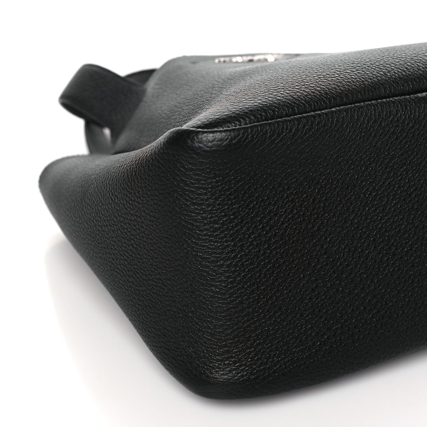 Vitello Daino Soft Medium Dynamique Tote Black