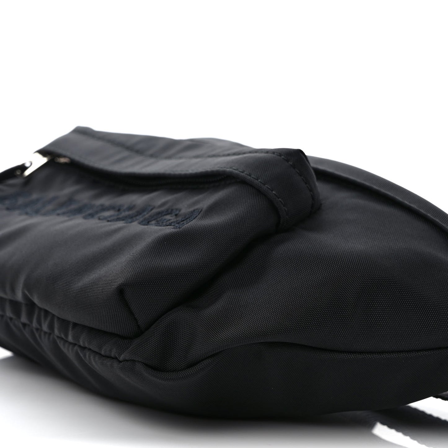 Textured Sport Nylon Logo Embroidered Wheel Beltpack Black