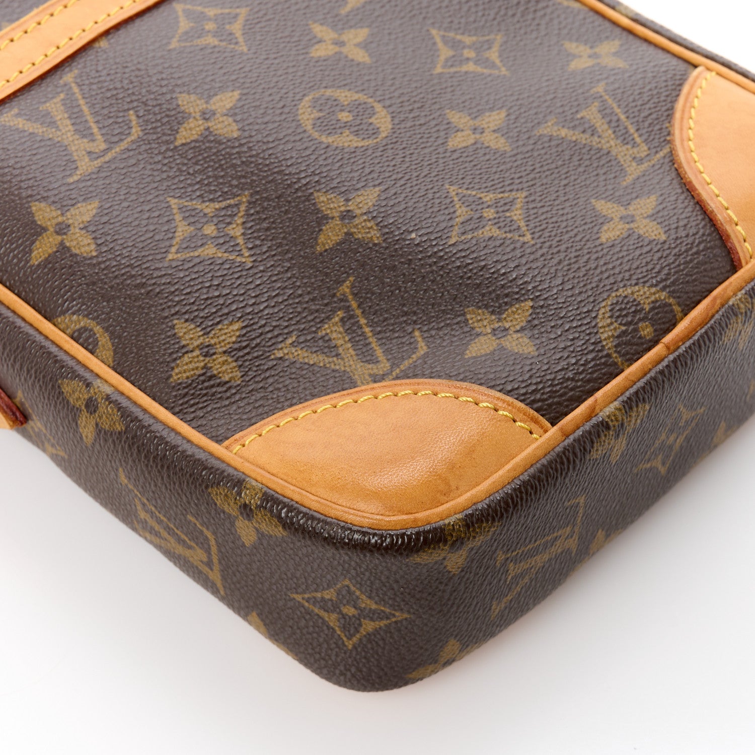 Louis Vuitton Monogram Danube 21 9 of 10