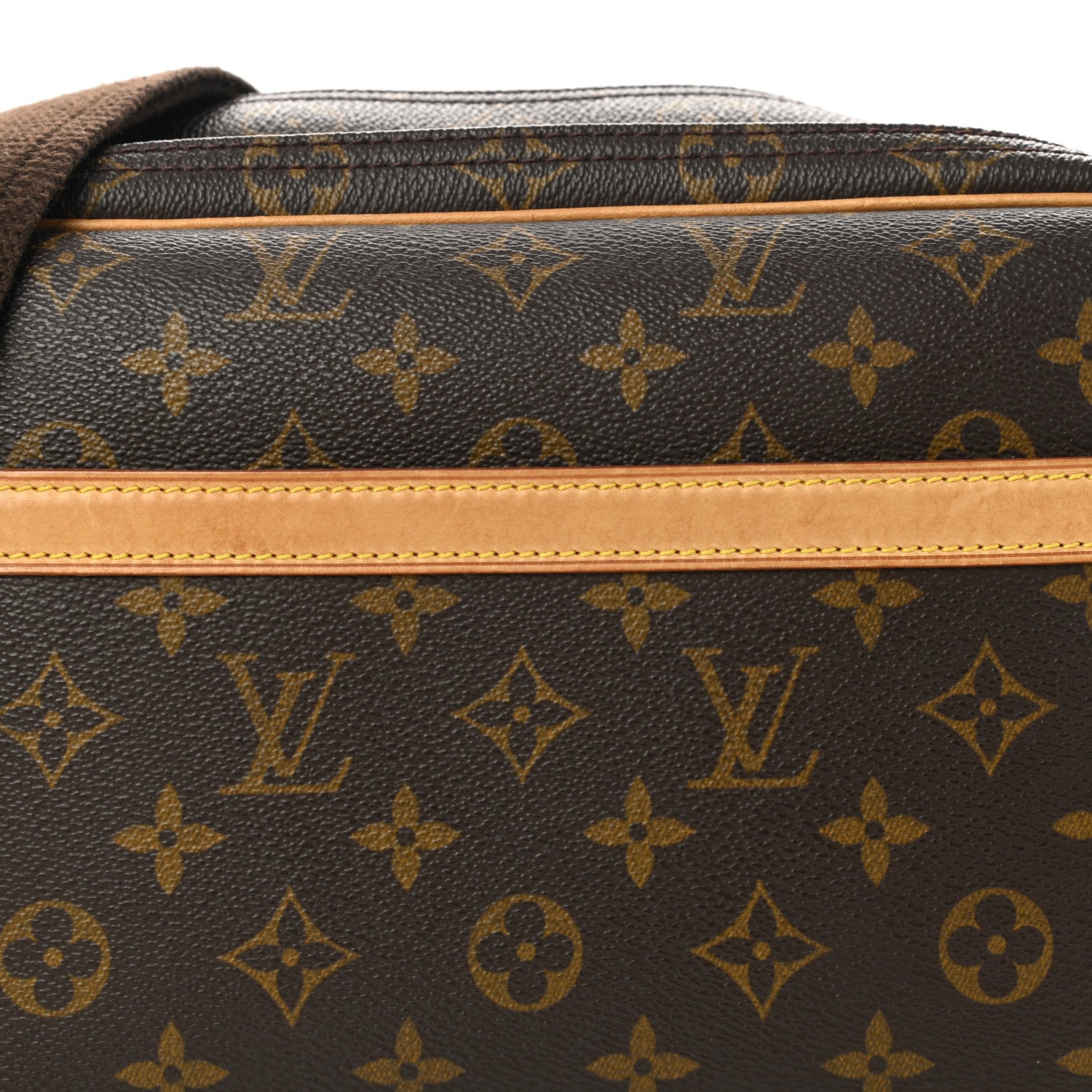 Louis Vuitton Monogram Reporter PM 9 of 13