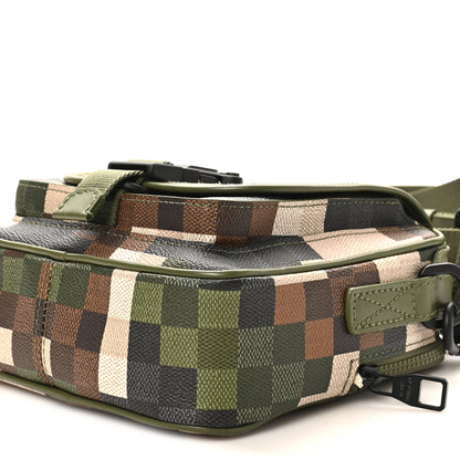 Louis Vuitton Damoflage Quest Messenger Green 9 of 9