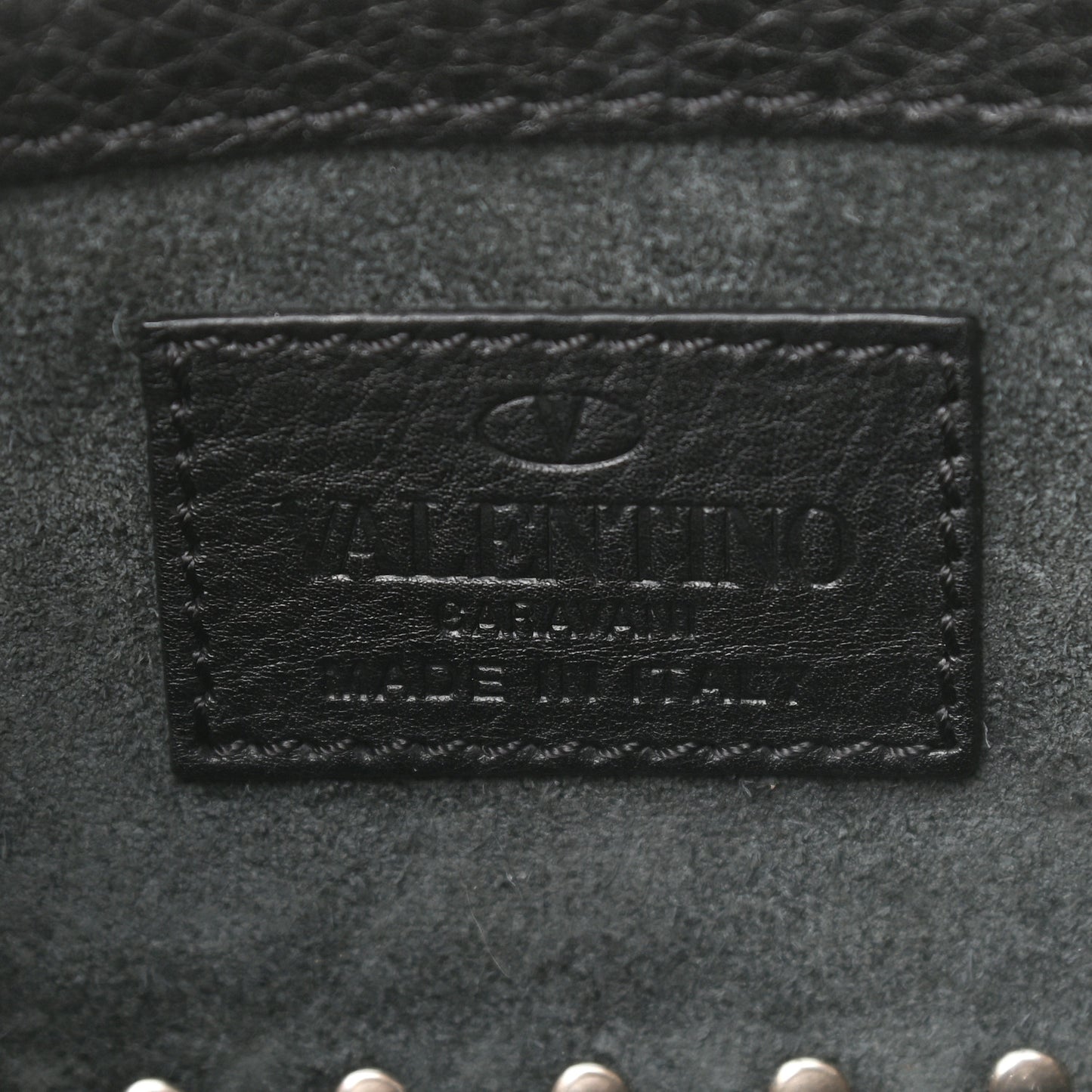 Pebbled Calfskin Micro Rockstud Tote Black