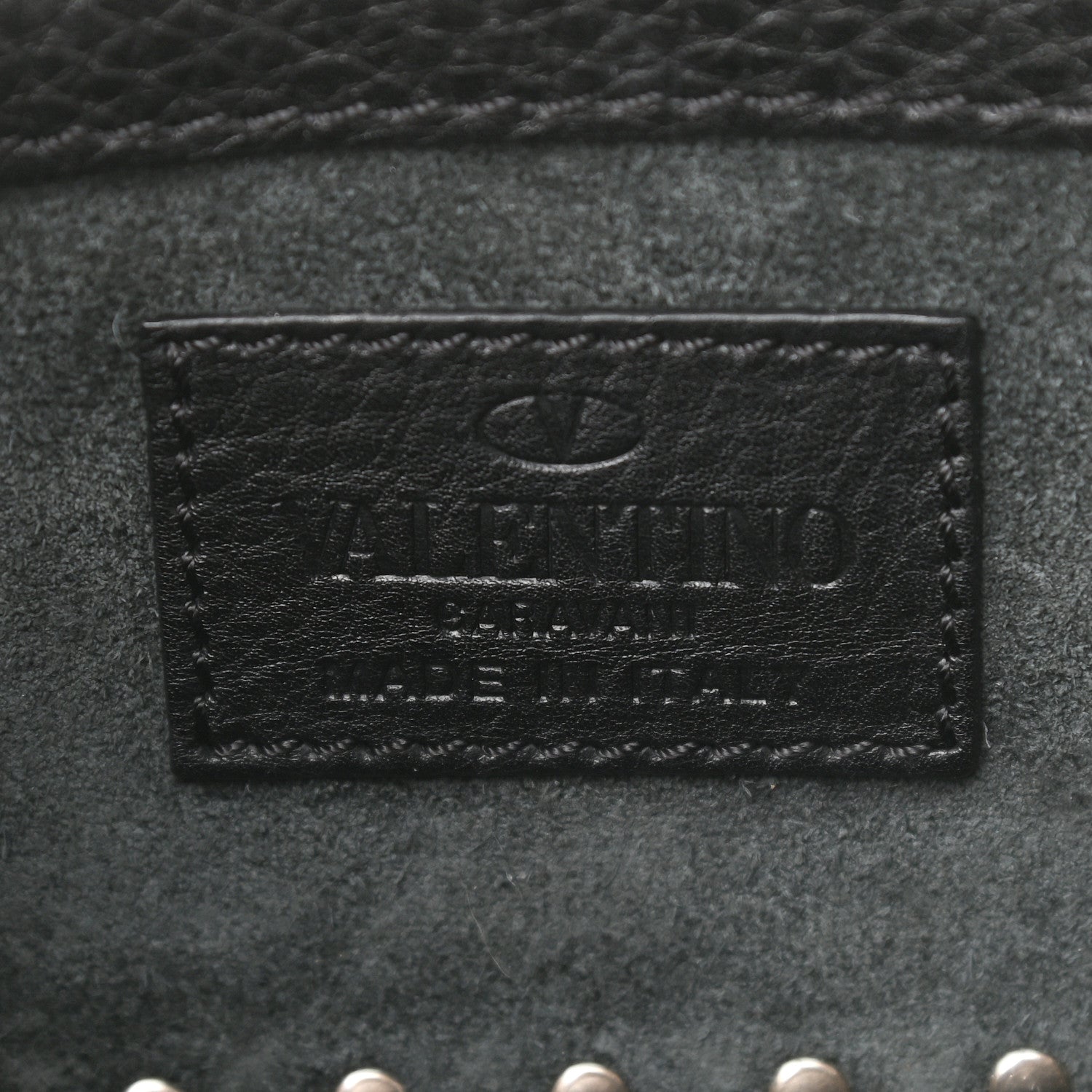Valentino Garavani Pebbled Calfskin Micro Rockstud Tote Black 6 of 8