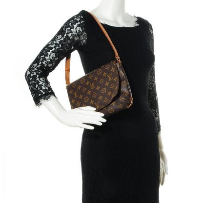 Louis Vuitton Monogram Musette Tango 2 of 7