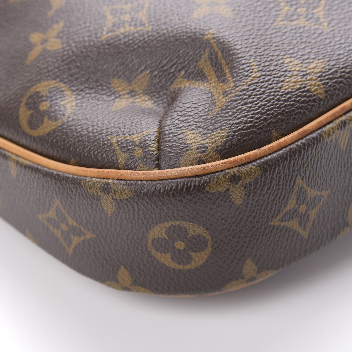 Louis Vuitton Monogram Odeon PM 9 of 16