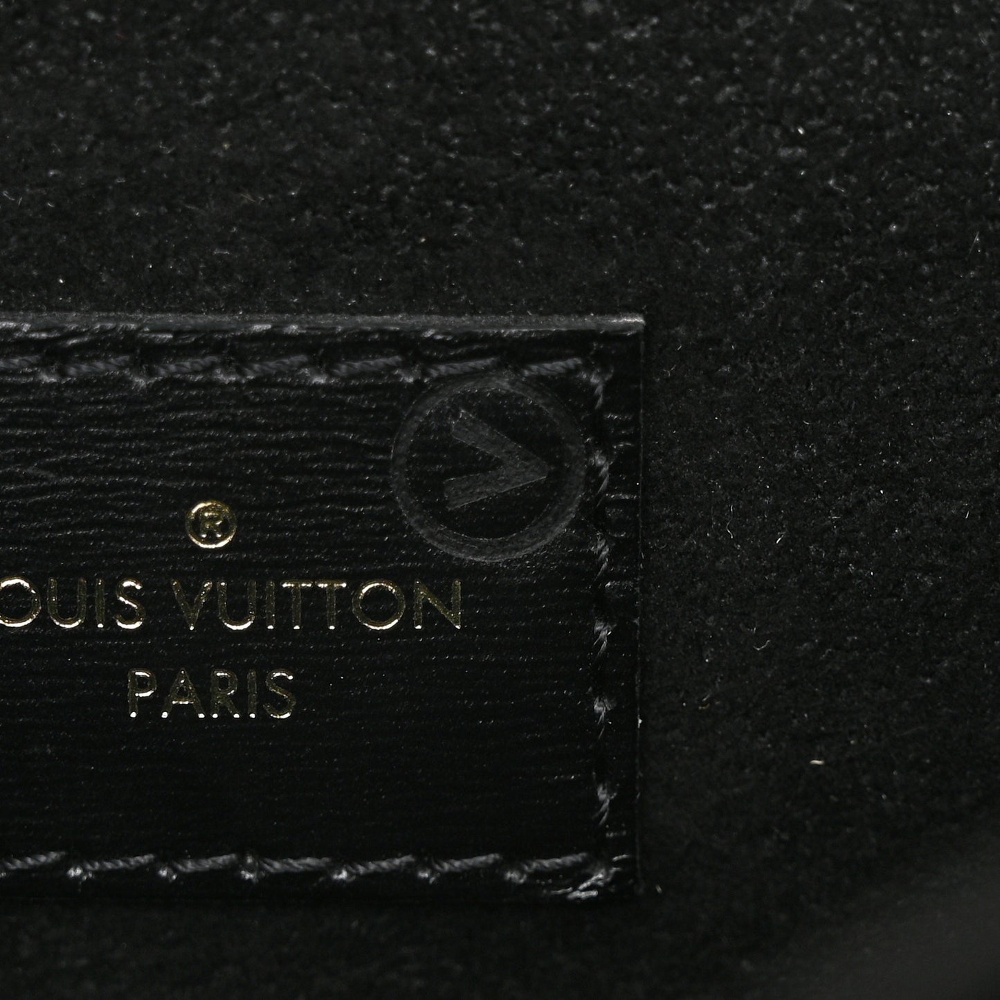 Reverse Monogram Pochette Metis