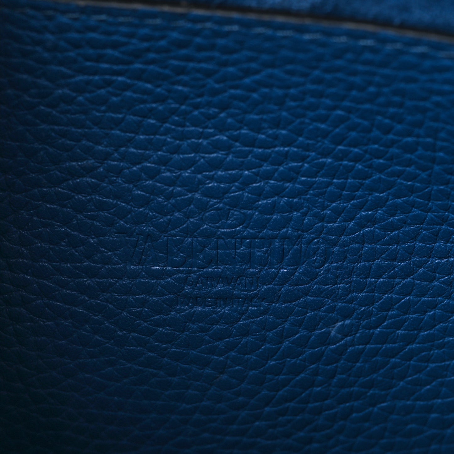 Pebbled Calfskin Medium Rockstud Flip Lock Crossbody Bag Peacock