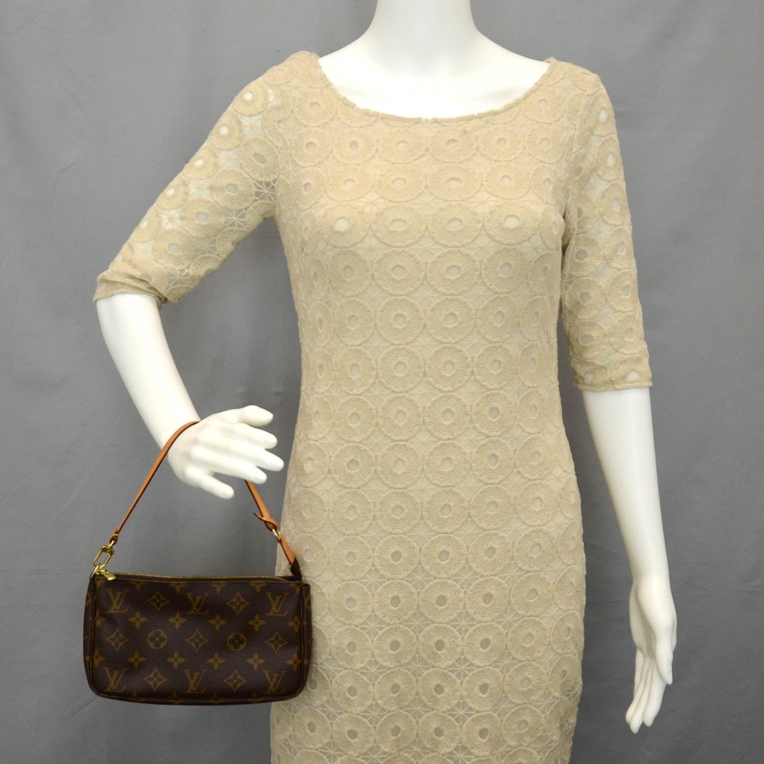 Louis Vuitton Monogram Pochette Accessories 2 of 9