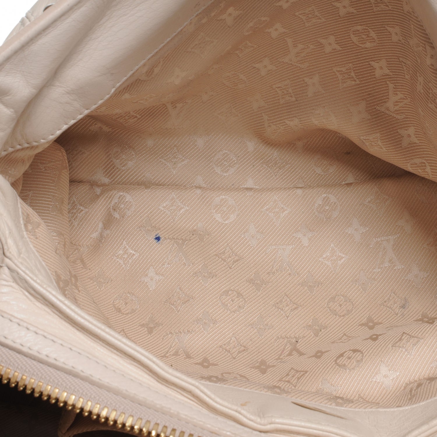 Louis Vuitton Lambskin Riveting Ecru 12 of 12