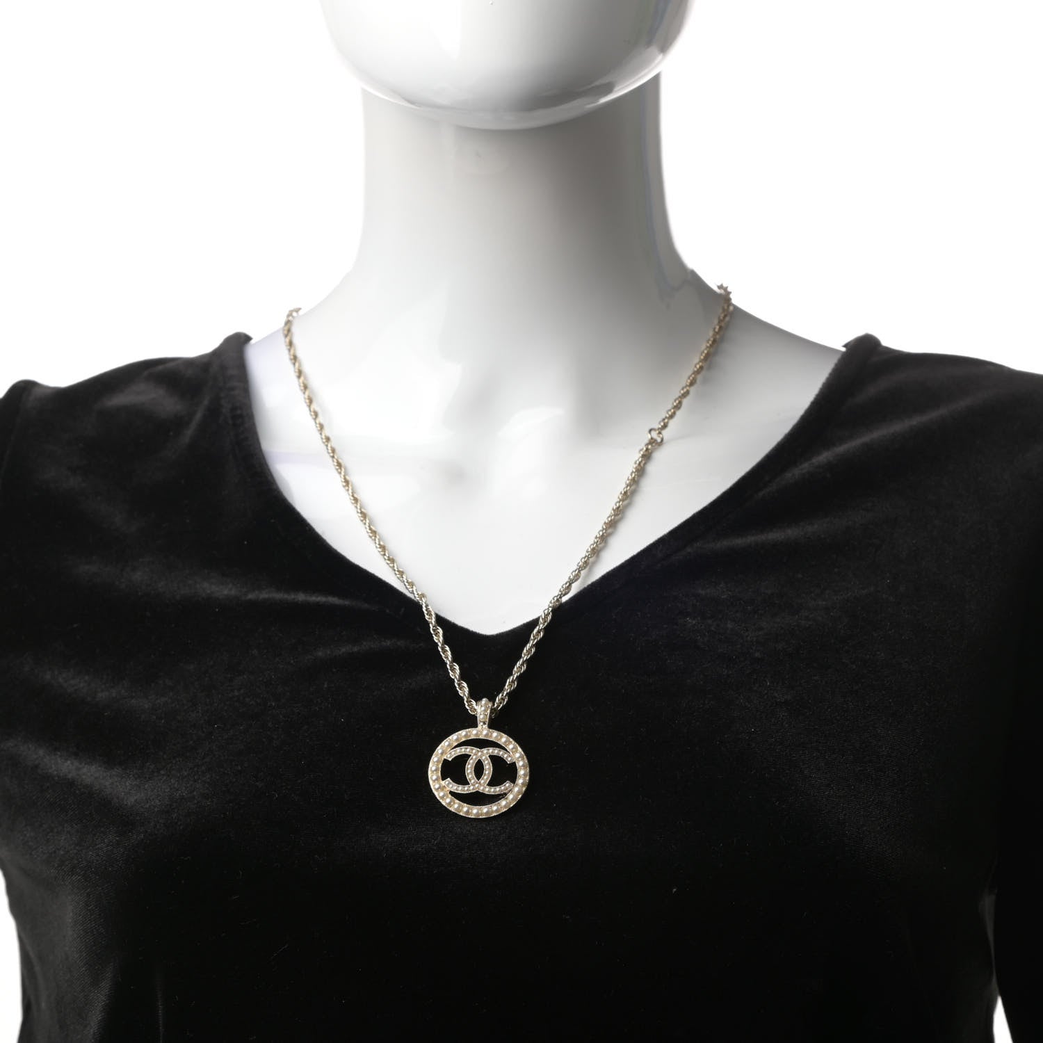 Chanel Pearl CC Round Pendant Necklace Gold 2 of 5