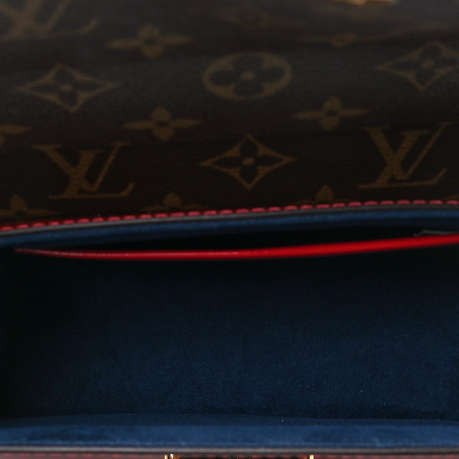 Louis Vuitton Vernis Epi Monogram Wynwood Scarlet 5 of 7