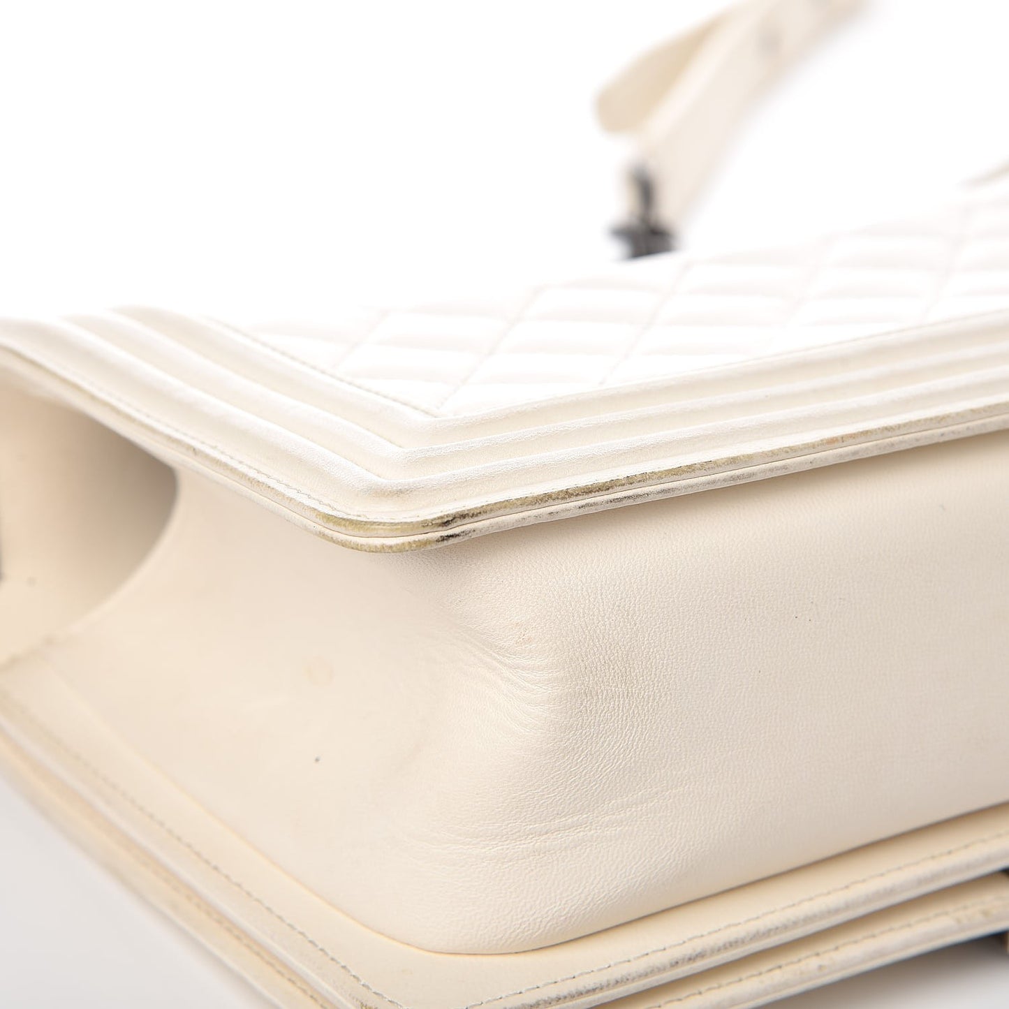 Lambskin Quilted Medium Boy Flap White