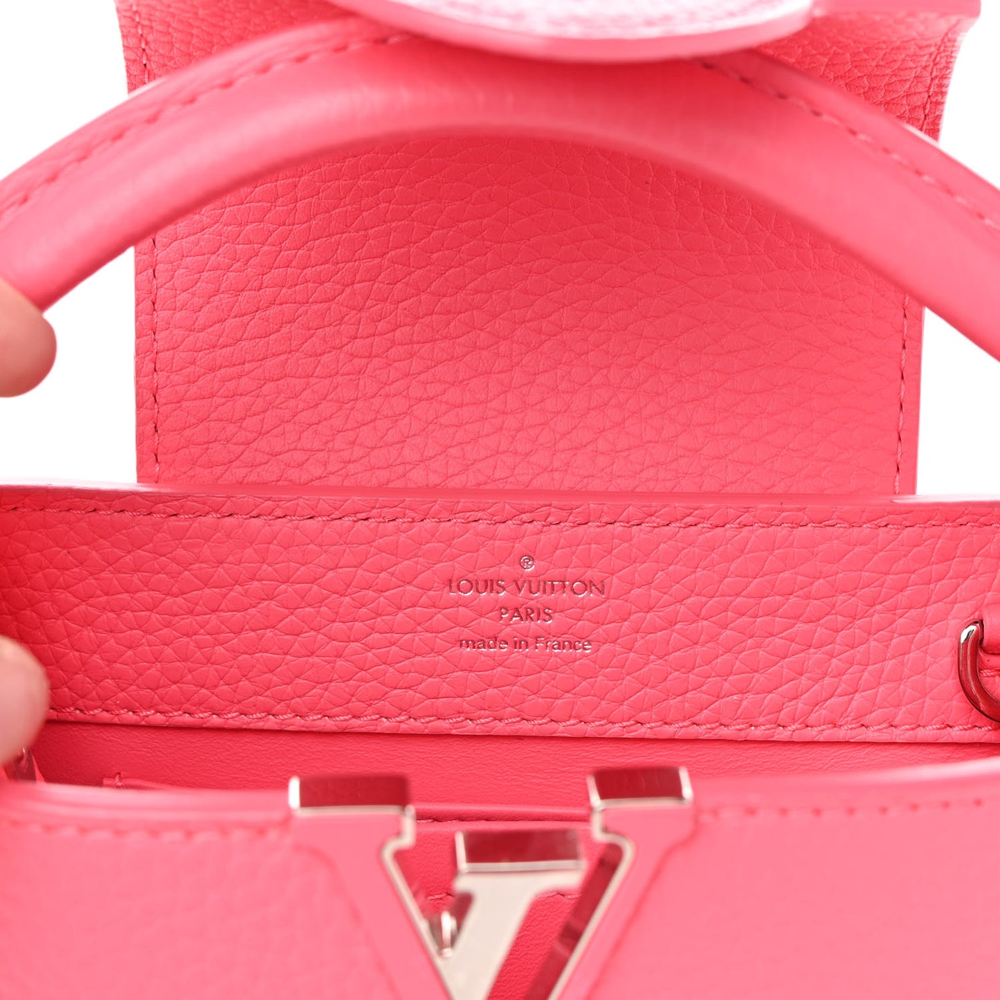 Taurillon Capucines Mini Fluo Pink